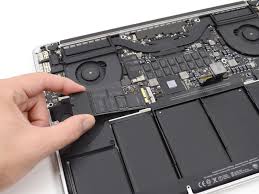 ازالة القرص الصلب من MacBook أو MacBook Air أو MacBook Pro