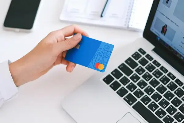 كيفية استلام الأرباح من مواقع بيع الصور عن طريق الحوالات البنكية
