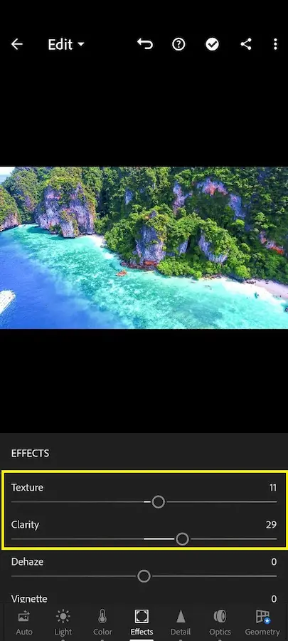 معالجة تفاصيل الصورة الدقيقة على تطبيق Lightroom